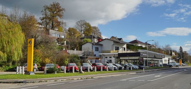 Firma aus Richtung Grein